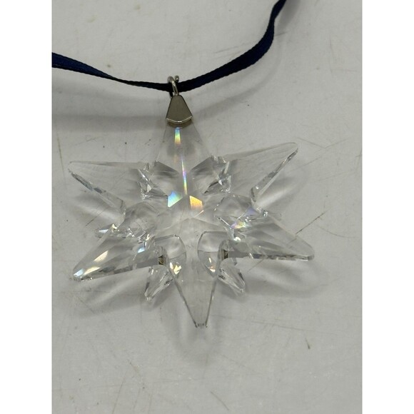 Swarovski Rockefeller Center 2005 Little Star Crystal Christmas Ornament - Picture 2 of 5